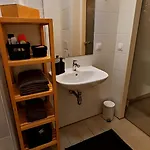 Altstadt-idylle Mit Balkon Und Parkplatz Graz