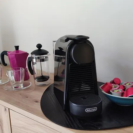 Altstadt-idylle Mit Balkon Und Parkplatz Graz