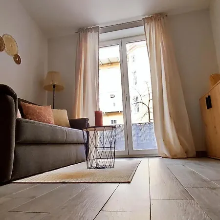 Altstadt-idylle Mit Balkon Und Parkplatz *