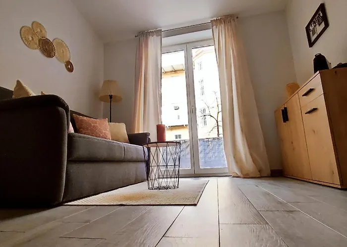 Altstadt-idylle Mit Balkon Und Parkplatz *